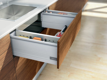 BLUM TANDEMBOX PLUS BOČNICE "M",358M4504, DREZOVÉ, SIVÉ RAL9006