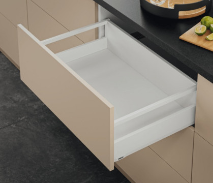 BLUM MERIVOBOX KOMPLET, "E", S RELINGAMI, 40KG, HODVÁBNE BIELA